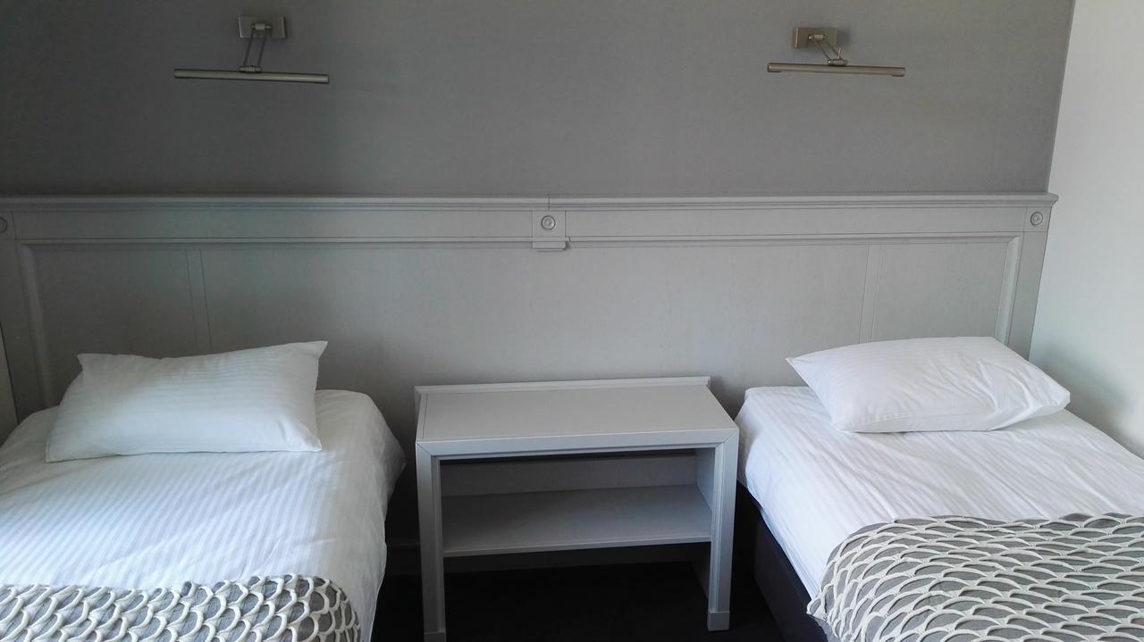 Hotel Retro B.A. Zientarski Зелёна-Гура Экстерьер фото